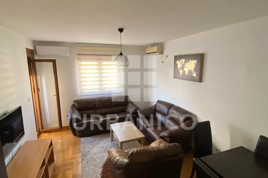 Izdavanje, dvosoban stan, 64m², Stari Aerodrom, Podgorica