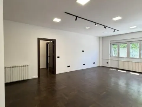 Prodaja, poslovni prostor, 103m², Cvetni Trg, Vračar Sve Podlokacije - image 7