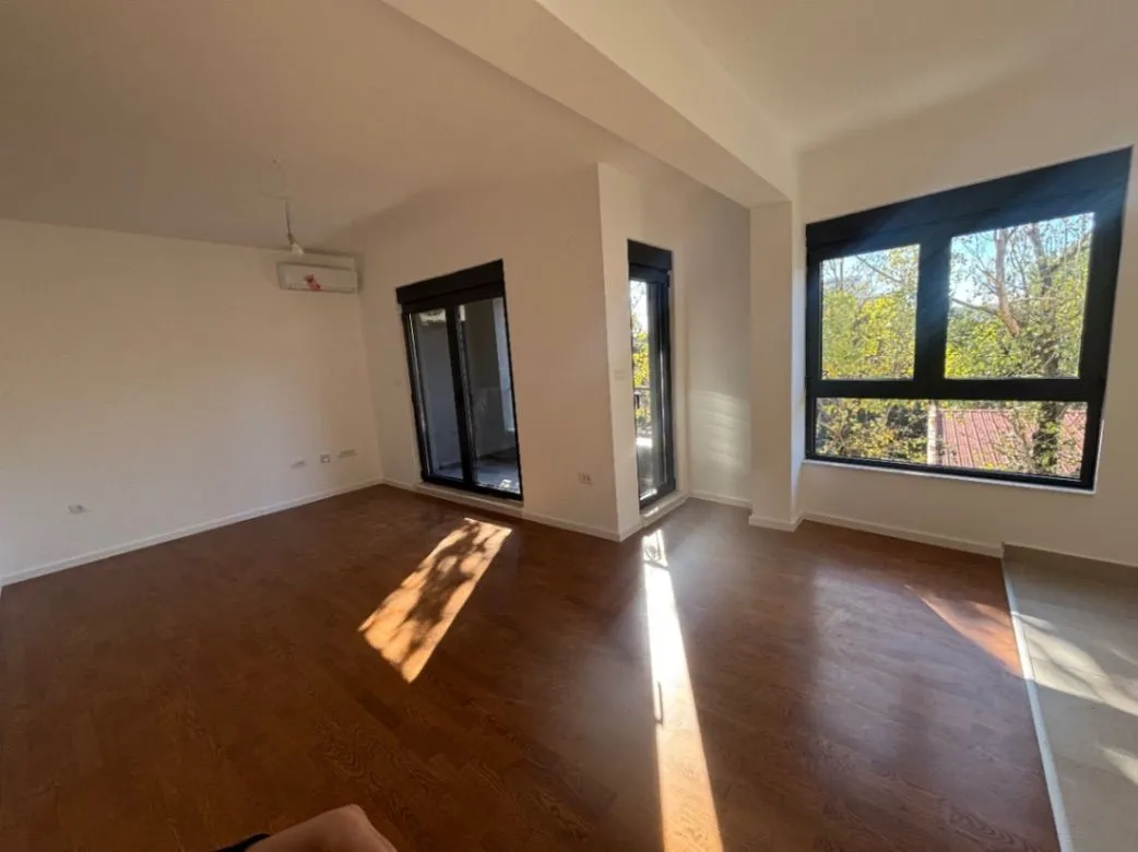 Prodaja, dvosoban stan, 68m², Zagorič, Podgorica