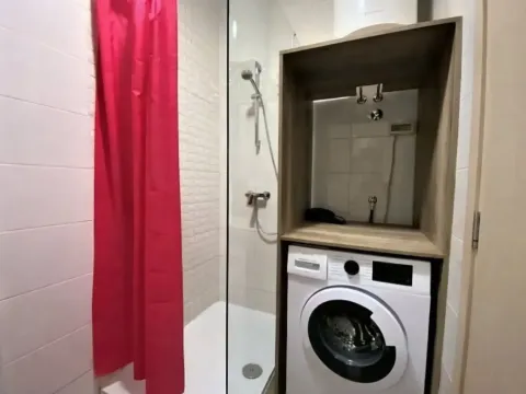 Izdavanje, jednosoban stan, 47m², City Kvart, Podgorica - image 8