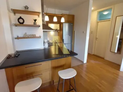 Izdavanje, jednosoban stan, 42m², Grbavica, Novi Sad Sve Podlokacije - image 3