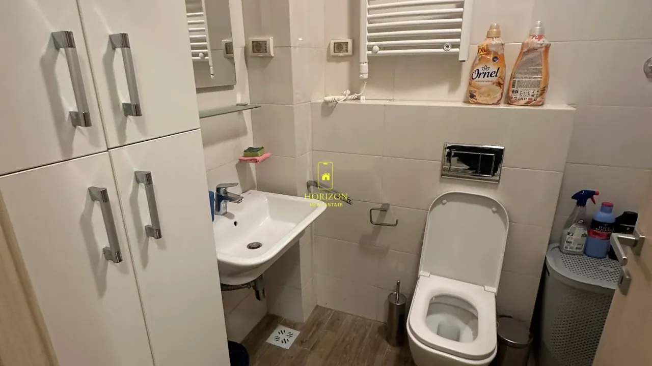 Izdavanje, dvosoban stan, 75m², City Kvart, Podgorica