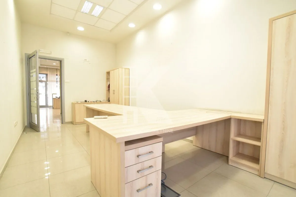 Rent, office space, 155m², Stari Aerodrom, Podgorica