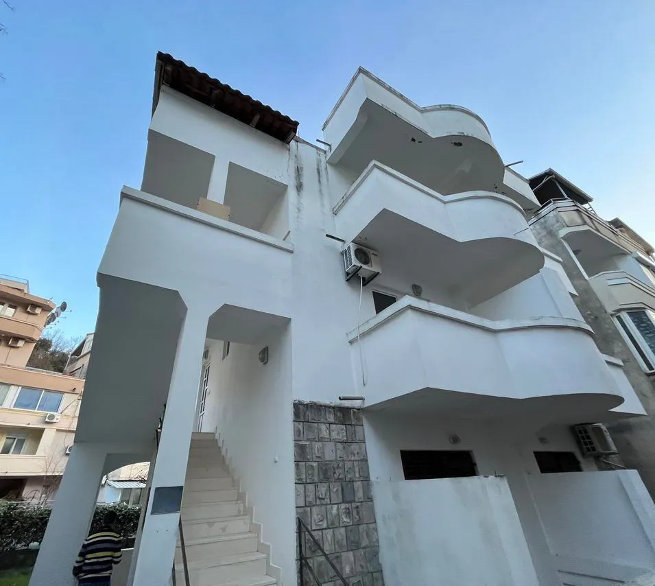 Prodaja, kuća, 365m², Bečići, Budva