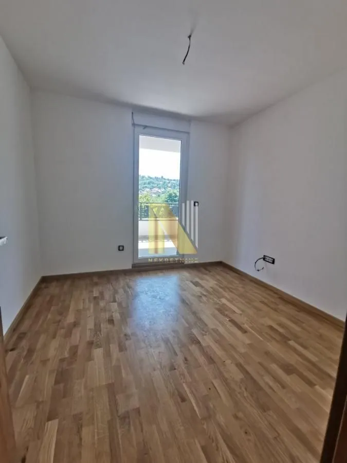 Prodaja, četvorosoban stan, 124m², Sremska Kamenica, Petrovaradin