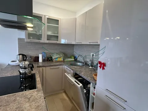 Prodaja, dvosoban stan, 87m², Pod Kuk, Tivat - image 8