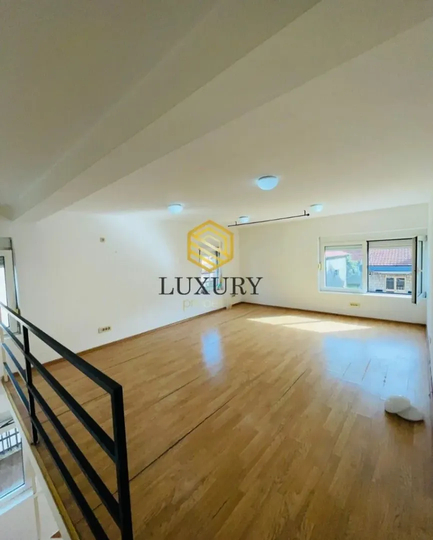 Rent, office space, 45m², Stari Aerodrom, Podgorica