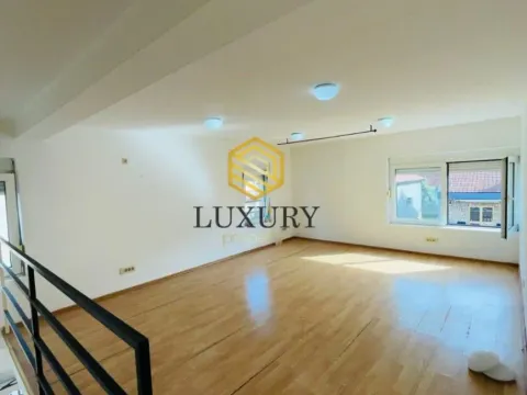 Izdavanje, poslovni prostor, 45m², Stari Aerodrom, Podgorica - image 6