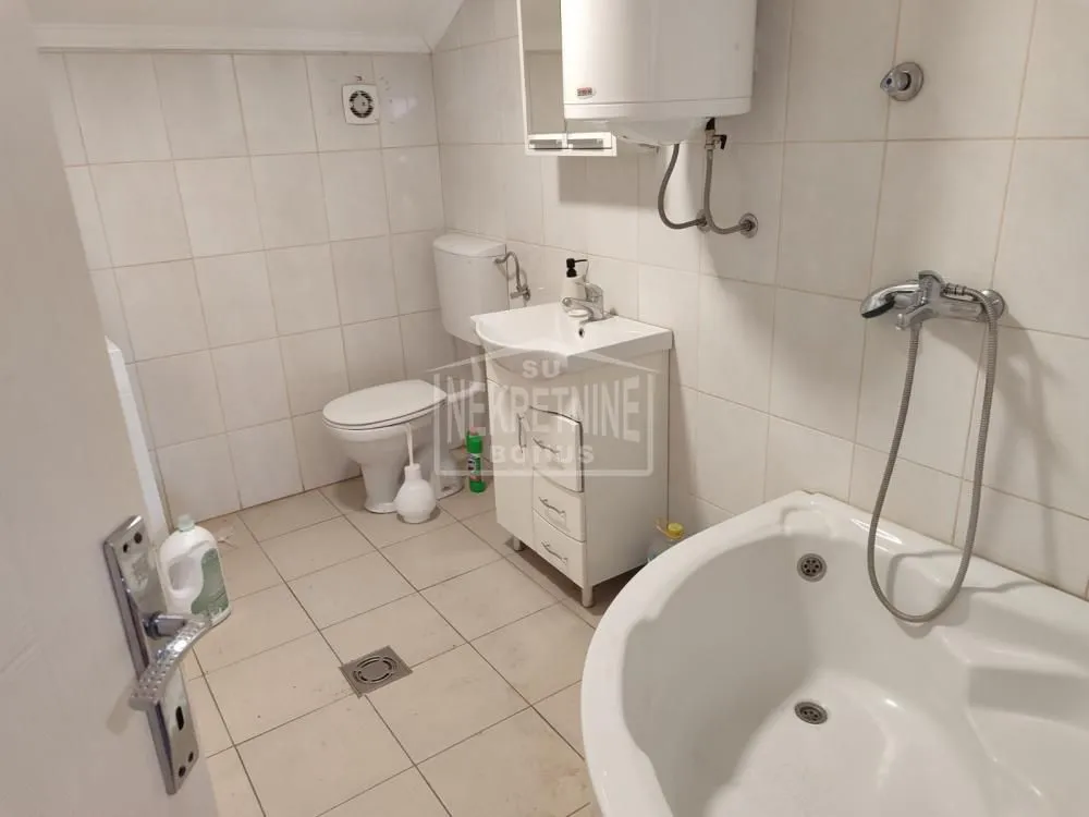 Sale, house, 350m², Bajnat, Subotica