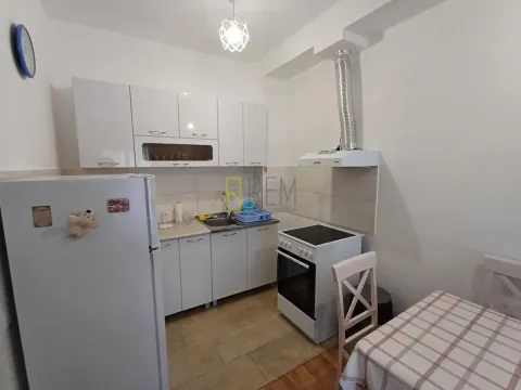 Prodaja, jednosoban stan, 43m², Stari Aerodrom, Podgorica - image 3