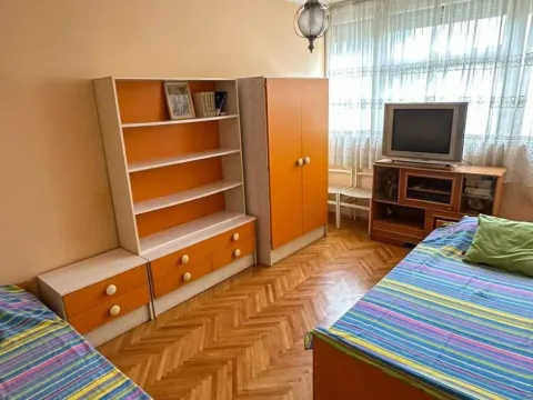 Rent, four bedroom apartment, 120m², Preko Morače, Podgorica - image 10