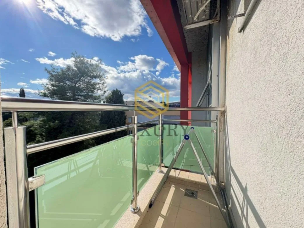 Izdavanje, jednosoban stan, 40m², Preko Morače, Podgorica