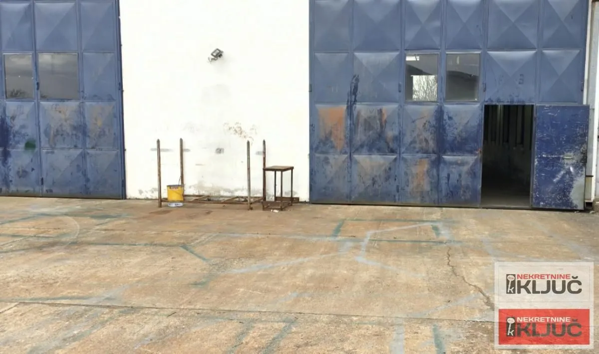 Rent, office space, 300m², Sajlovo, Novi Sad Sve Podlokacije