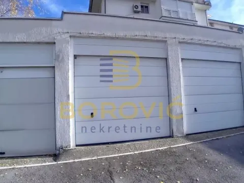 Izdavanje, četvorosoban stan, 102m², Savski Venac, Beograd - image 12