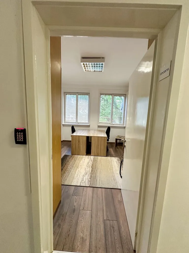 Izdavanje, poslovni prostor, 33m², Preko Morače, Podgorica