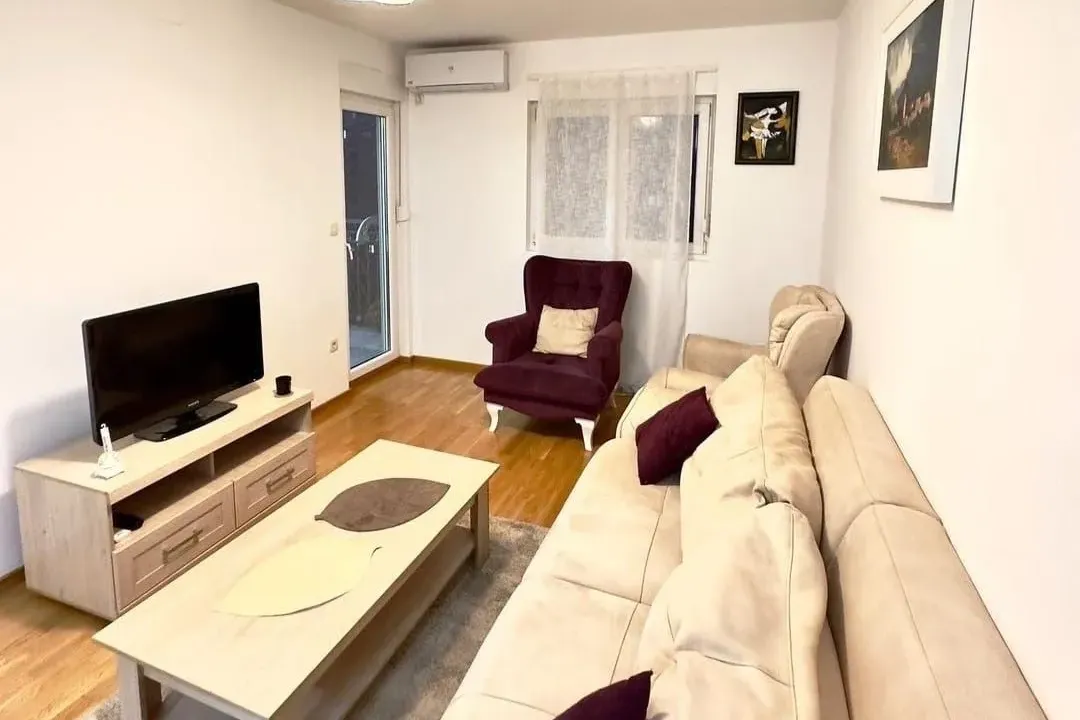 Rent, one bedroom apartment, 45m², City Kej, Podgorica