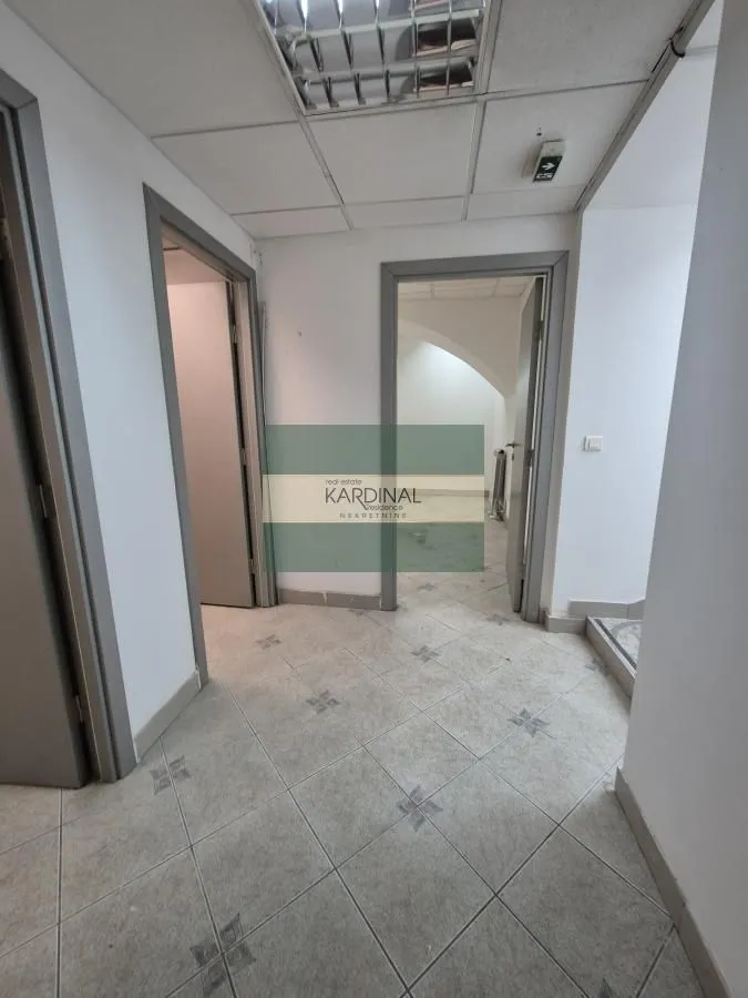 Rent, office space, 326m², Centar, Jagodina