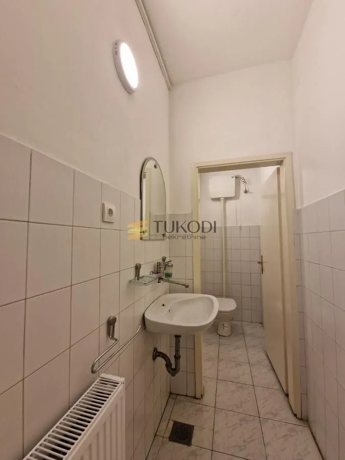Sale, office space, 176m², Kosančićev Venac, Beograd