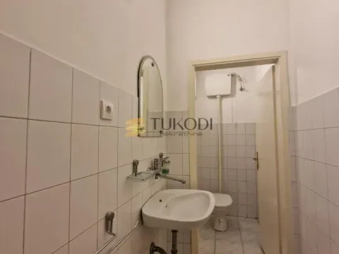 Sale, office space, 176m², Kosančićev Venac, Beograd - image 13