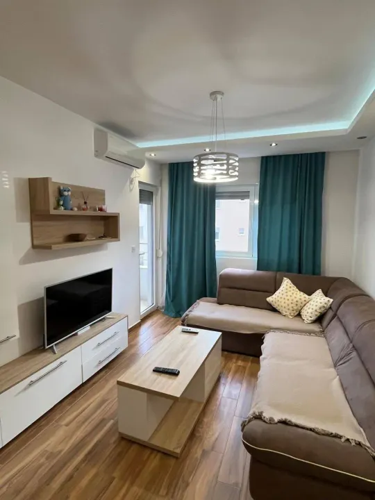 Rent, one bedroom apartment, 42m², Golubovina, Budva