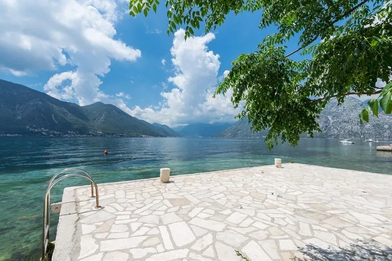 Sale, house, 365m², Dobrota, Kotor