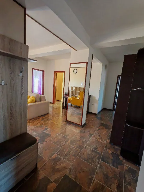 Rent, four bedroom apartment, 120m², Rakovica, Beograd