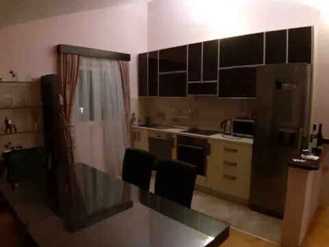 Izdavanje, stan, 80m², Dalmatinska ulica, Podgorica - image 7