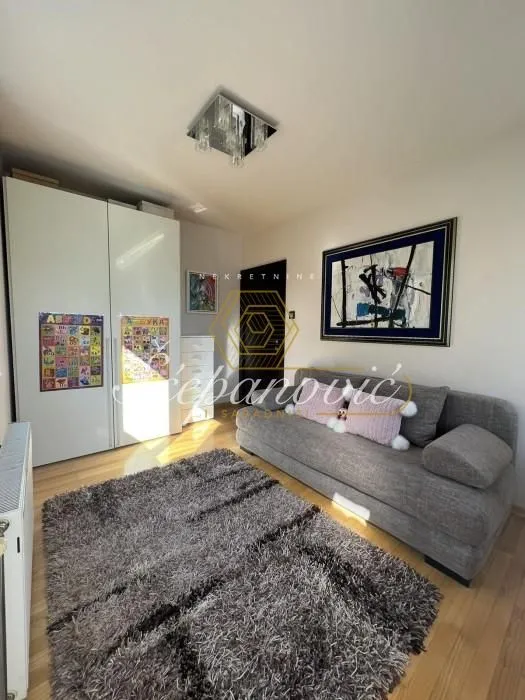 Prodaja, trosoban stan, 67m², Centar, Novi Sad