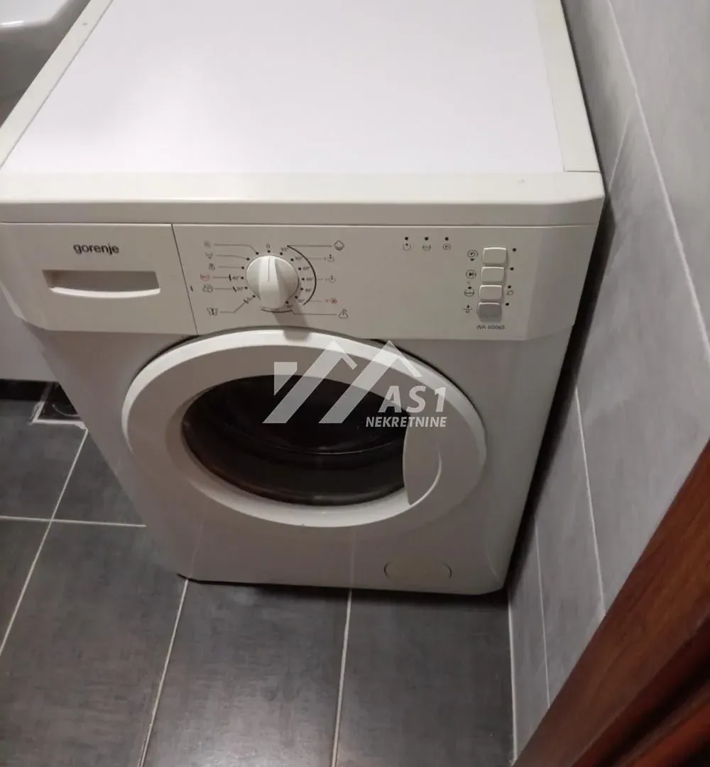 Izdavanje, jednosoban stan, 31m², Adice, Novi Sad Sve Podlokacije