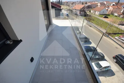 Rent, three bedroom apartment, 130m², Dalmatinska ulica, Podgorica - image 21