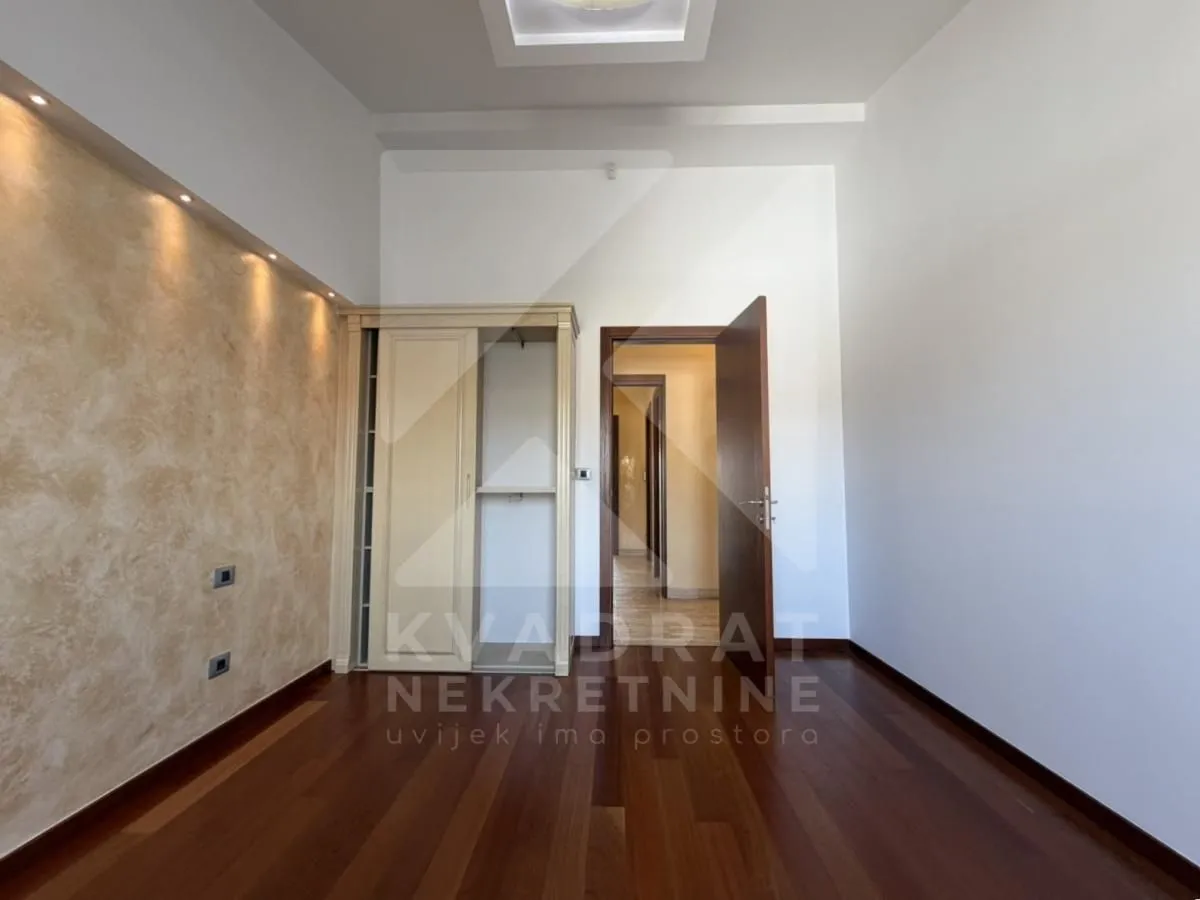 Rent, office space, 138m², Preko Morače, Podgorica