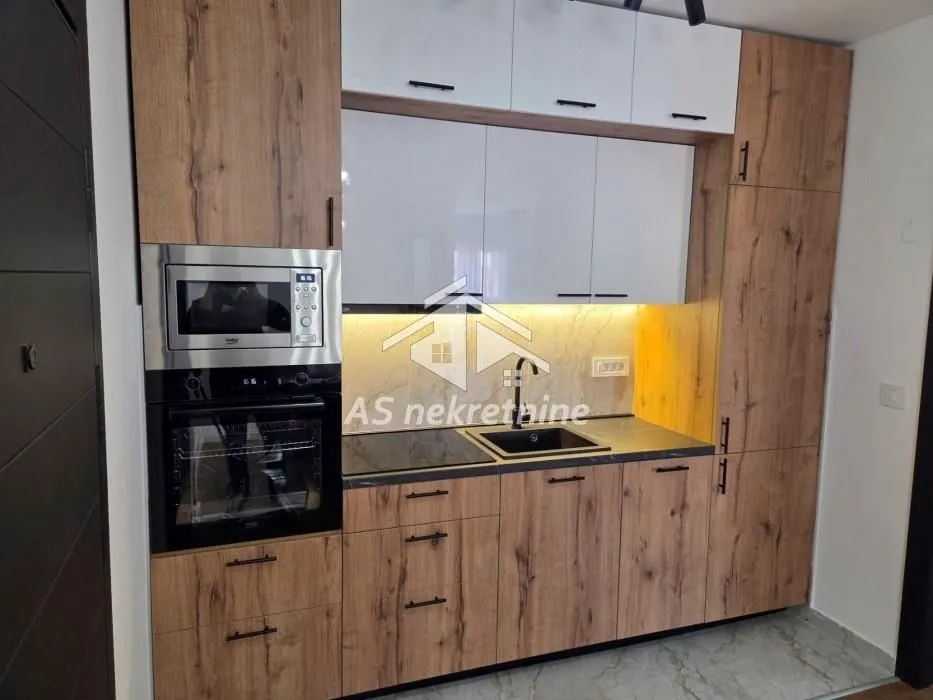 Izdavanje, stan, 61m², Cvetkova Pijaca, Zvezdara Sve Podlokacije