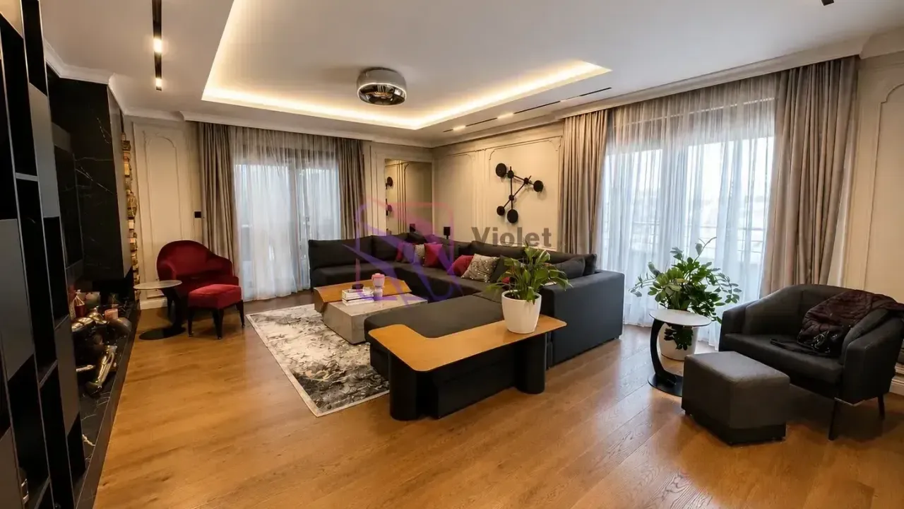Sale, three bedroom apartment, 195m², Pobrežje, Podgorica