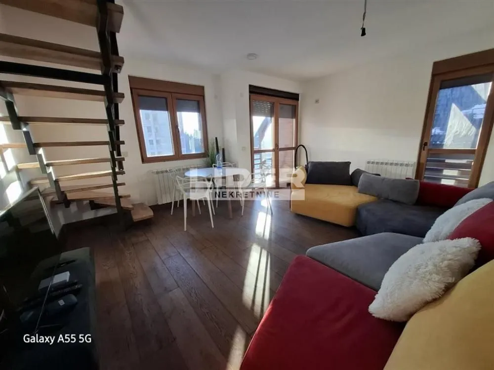 Prodaja, dvosoban stan, 64m², Sloboda, Zlatibor
