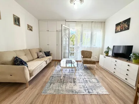 Prodaja, jednosoban stan, 39m², Stari Aerodrom, Podgorica - image 1