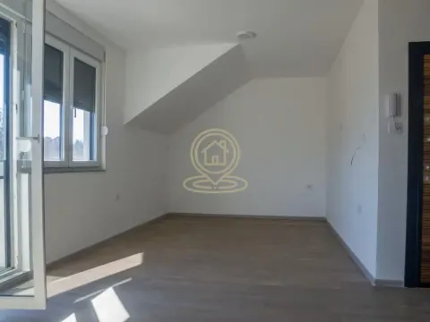 Prodaja, četvorosoban stan, 78m², Sremska Kamenica, Petrovaradin - image 7