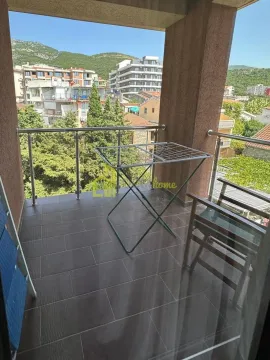 Rent, three bedroom apartment, 112m², Bečići, Budva - image 10