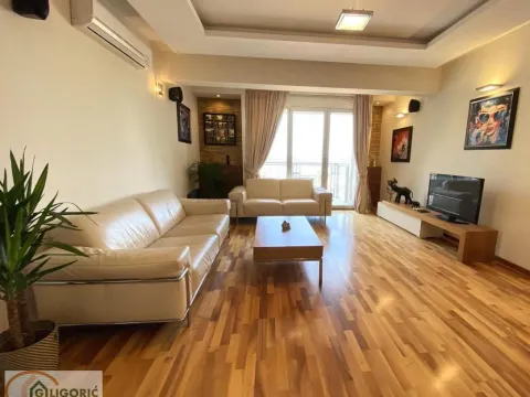 Prodaja, četvorosoban stan, 122m², Stari Grad, Beograd - image 4