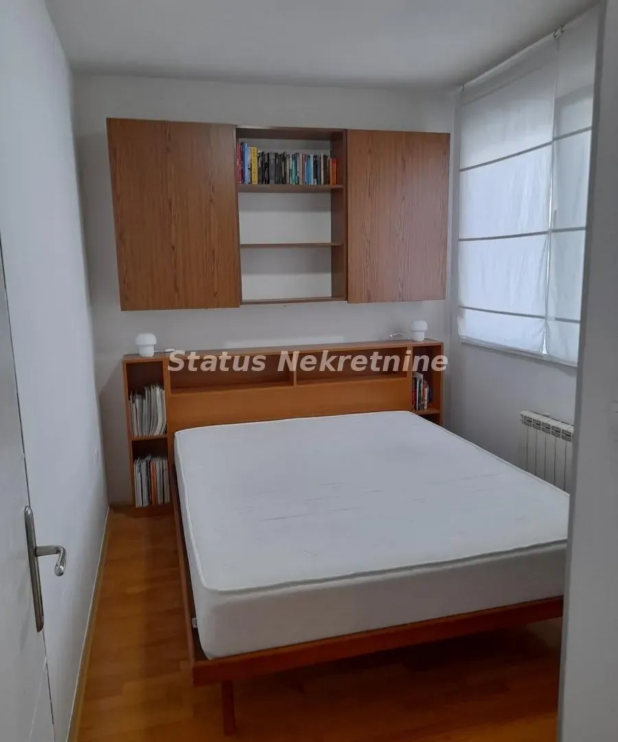 Prodaja, jednosoban stan, 42m², Sajmište, Novi Sad