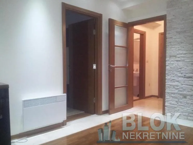 Rent, one bedroom apartment, 56m², Vezirov Most, Podgorica