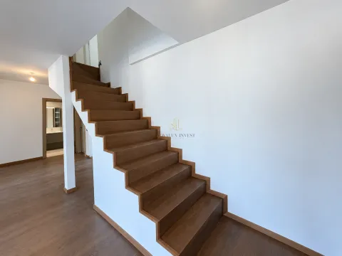 Prodaja, stan, 200m², Zagorič, Podgorica - image 2