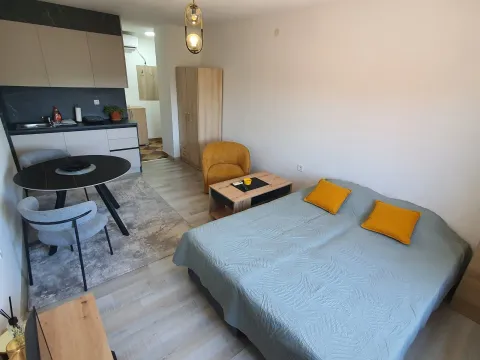Rent, studio apartment, 26m², Malo Brdo, Podgorica - image 2