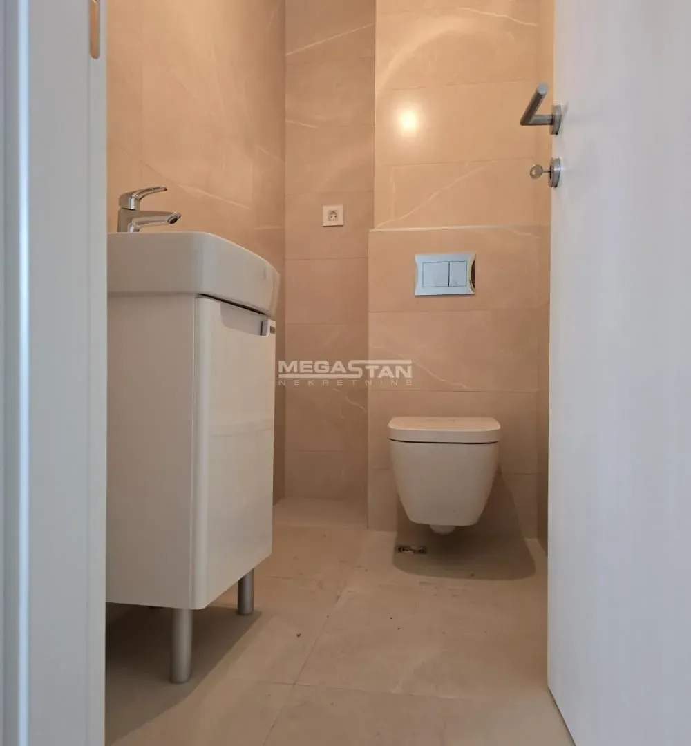 Sale, four bedroom apartment, 162m², Šumice, Beograd