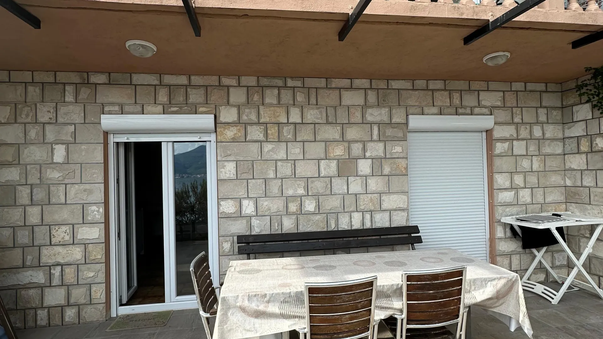 Prodaja, kuća, 180m², Krašići, Tivat