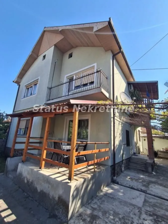 Prodaja, kuća, 185m², Futog, Novi Sad Sve Podlokacije