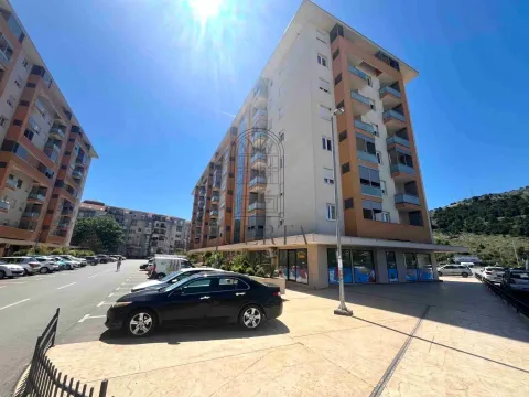 Rent, one bedroom apartment, 49m², City Kej, Podgorica - image 14