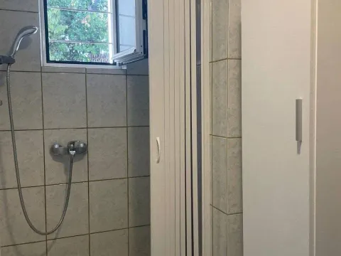 Izdavanje, trosoban stan, 87m², Seljanovo, Tivat - image 4