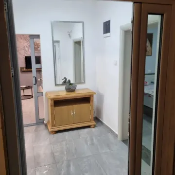 Izdavanje, dvosoban stan, 60m², Kalimanj, Tivat - image 6