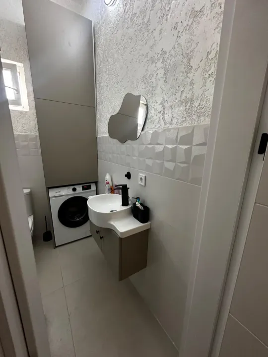 Prodaja, jednosoban stan, 45m², Centar, Budva