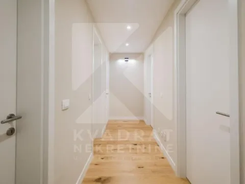 Prodaja, trosoban stan, 148m², Stara Varoš, Podgorica - image 10